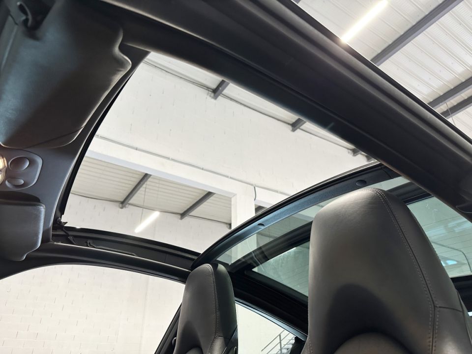 PORSCHE 911 Type 997.2 Targa 4S 3.8 385ch PDK7 en parfait état - image 18