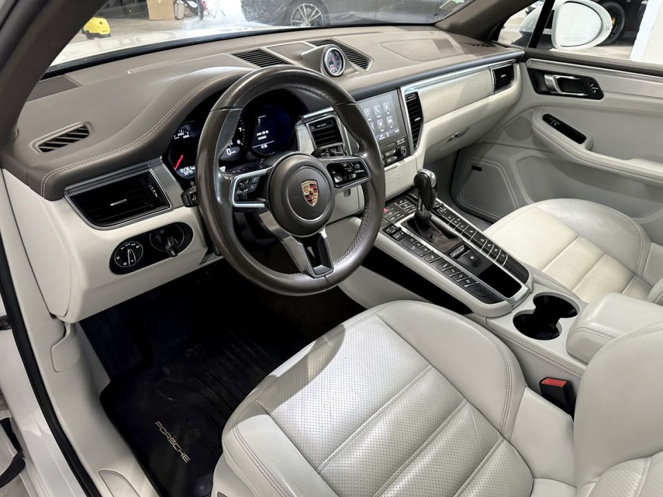 Porsche Macan GTS V6 3.6 360ch PDK7 : Puissance et Confort au Rendez-vous - 54 990 € - image 1
