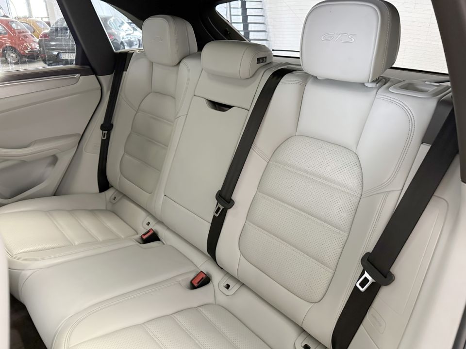 Porsche Macan GTS V6 3.6 360ch PDK7 : Puissance et Confort au Rendez-vous - 54 990 € - image 7
