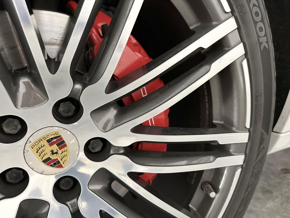 Porsche Macan GTS V6 3.6 360ch PDK7 : Puissance et Confort au Rendez-vous - 54 990 € - image 25