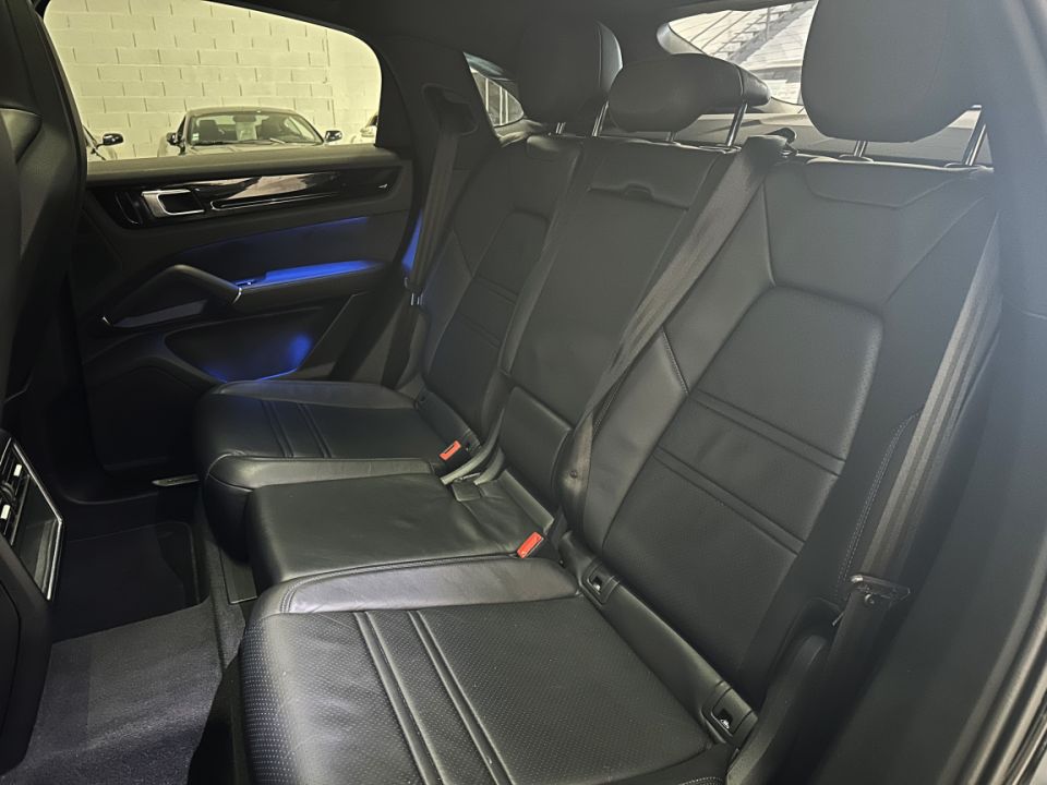 Porsche Cayenne E-Hybrid Coupé V6 3.0 340ch + 122ch Tiptronic S, SUV Noir Unité - image 9