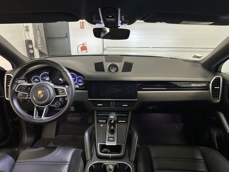 Porsche Cayenne E-Hybrid Coupé V6 3.0 340ch + 122ch Tiptronic S, SUV Noir Unité - image 11