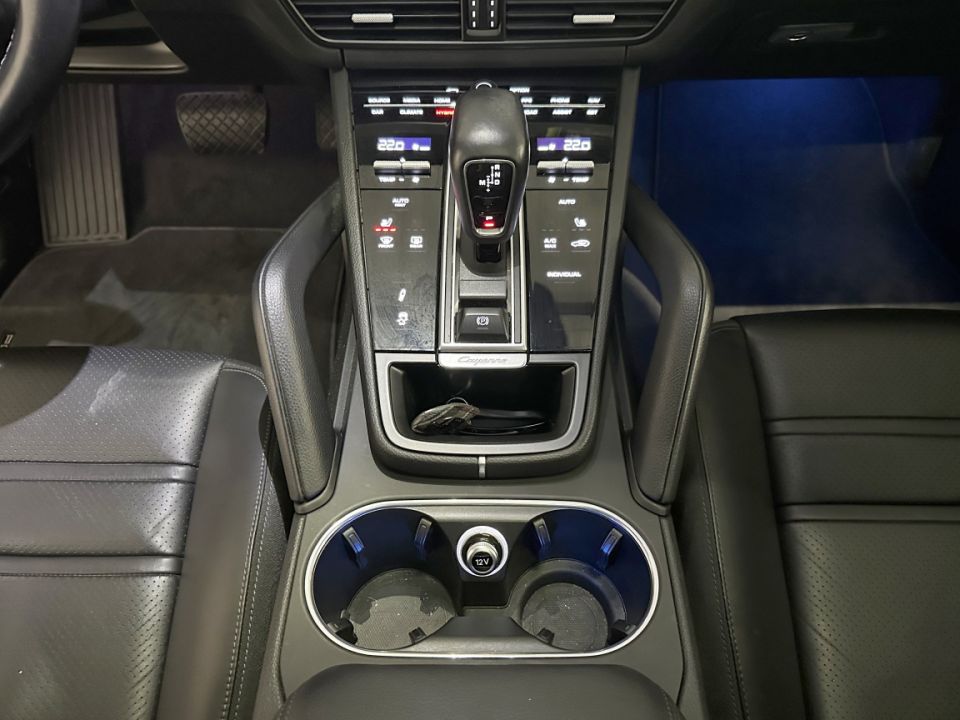 Porsche Cayenne E-Hybrid Coupé V6 3.0 340ch + 122ch Tiptronic S, SUV Noir Unité - image 21