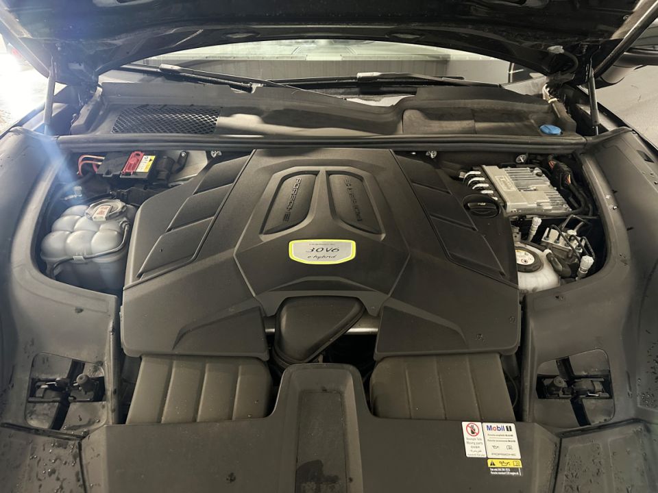 Porsche Cayenne E-Hybrid Coupé V6 3.0 340ch + 122ch Tiptronic S, SUV Noir Unité - image 23