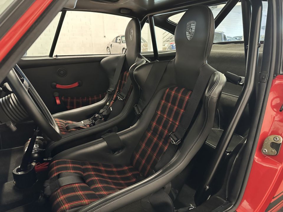 PORSCHE 911 Type Carrera 3.2 Coupé 240ch BVM5 – Émotion et Performance au Rendez-vous - image 3