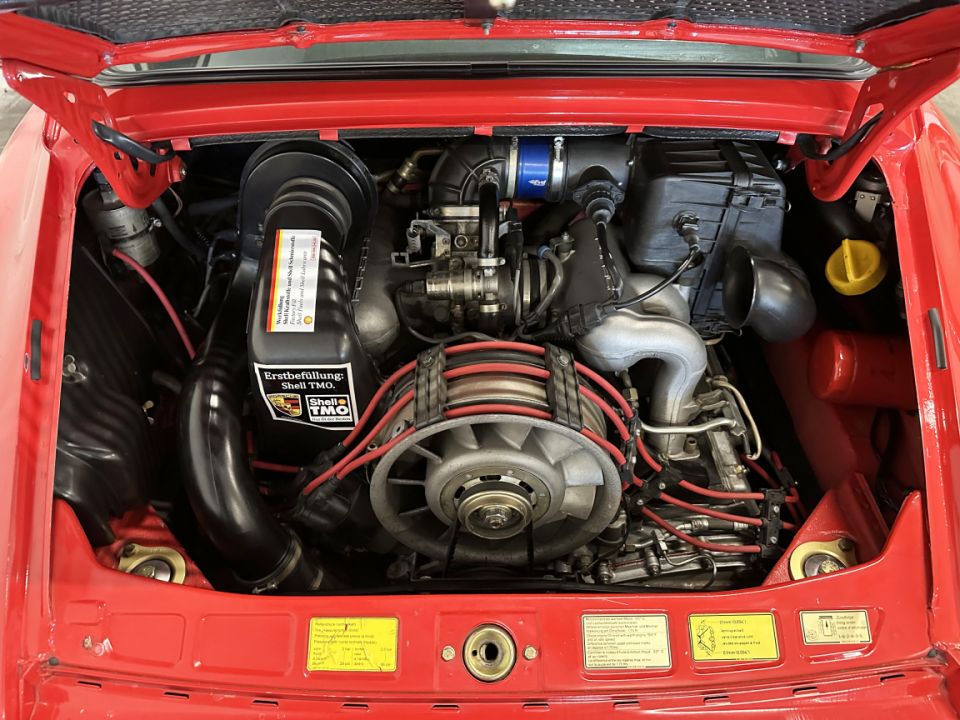 PORSCHE 911 Type Carrera 3.2 Coupé 240ch BVM5 – Émotion et Performance au Rendez-vous - image 18
