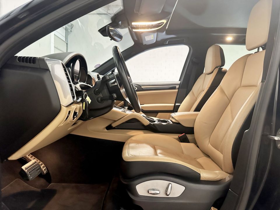 Porsche Cayenne S E-Hybrid V6 3.0 416ch Tiptronic8 - SUV hybride de luxe - 41 990 € - image 5