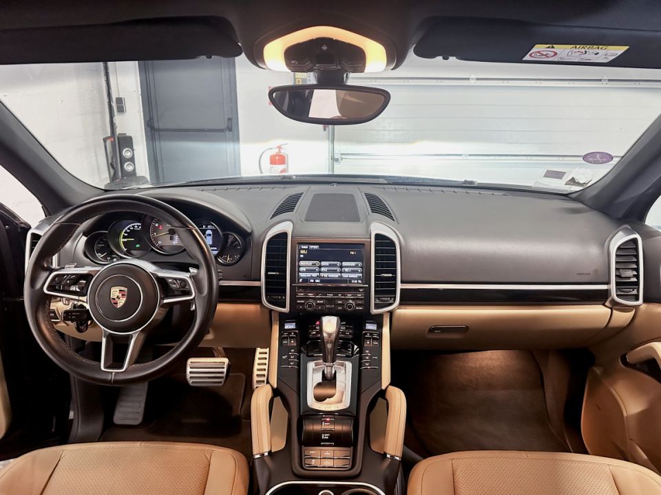 Porsche Cayenne S E-Hybrid V6 3.0 416ch Tiptronic8 - SUV hybride de luxe - 41 990 € - image 11