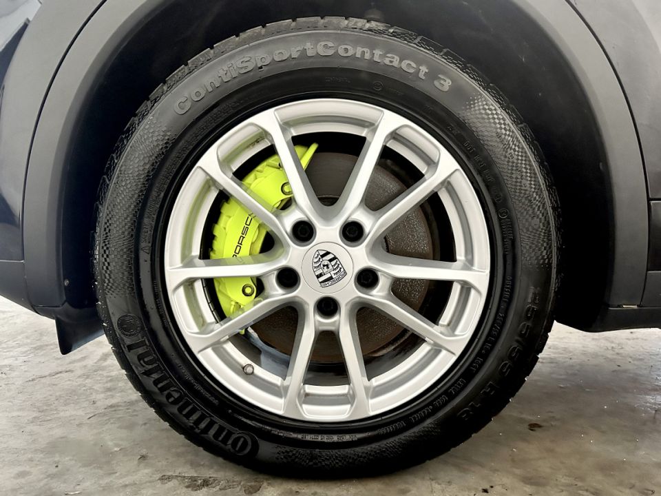 Porsche Cayenne S E-Hybrid V6 3.0 416ch Tiptronic8 - SUV hybride de luxe - 41 990 € - image 15