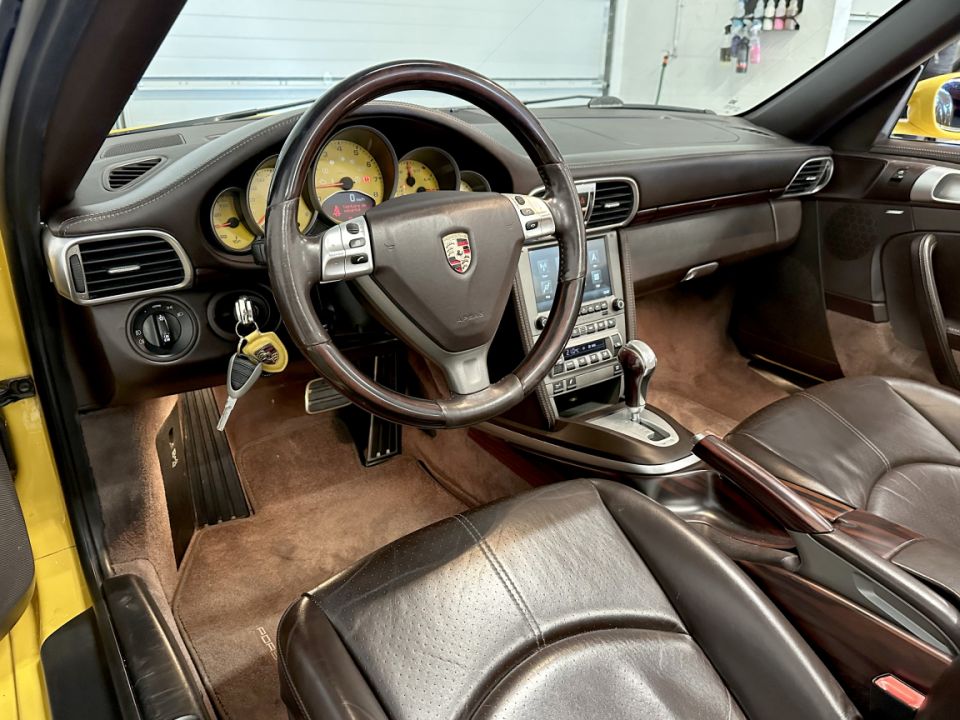Porsche 911 Type 997 Carrera 4S Cabriolet 3.8 355ch Tiptronic – Élégance décapotable et transmission intégrale - 64 990 € - image 1