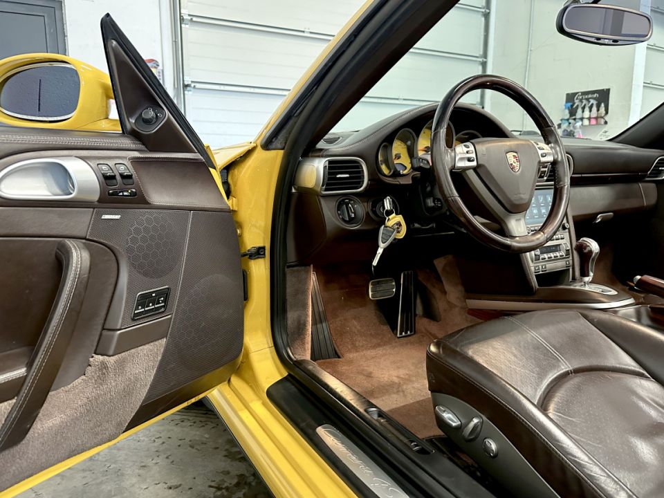 Porsche 911 Type 997 Carrera 4S Cabriolet 3.8 355ch Tiptronic – Élégance décapotable et transmission intégrale - 64 990 € - image 17
