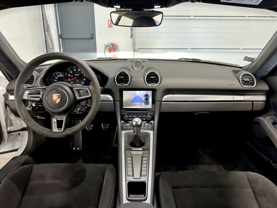 PORSCHE 718 CAYMAN GTS 4.0 – Performances pures et design racé - 89 990 € - image 7