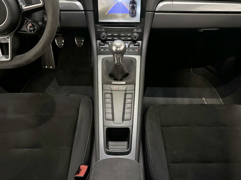 PORSCHE 718 CAYMAN GTS 4.0 – Performances pures et design racé - 89 990 € - image 13