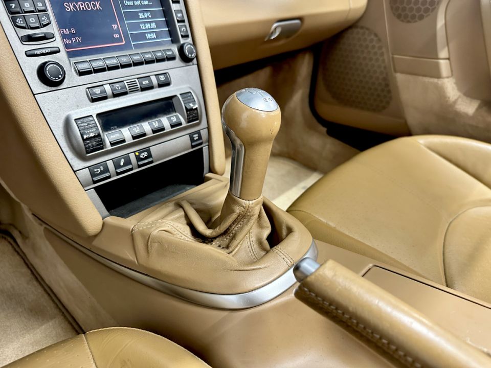 PORSCHE 911 Type 997 Carrera S Cabriolet 3.8 355ch BVM6 - Performance et Élégance - 59 990 € - image 17