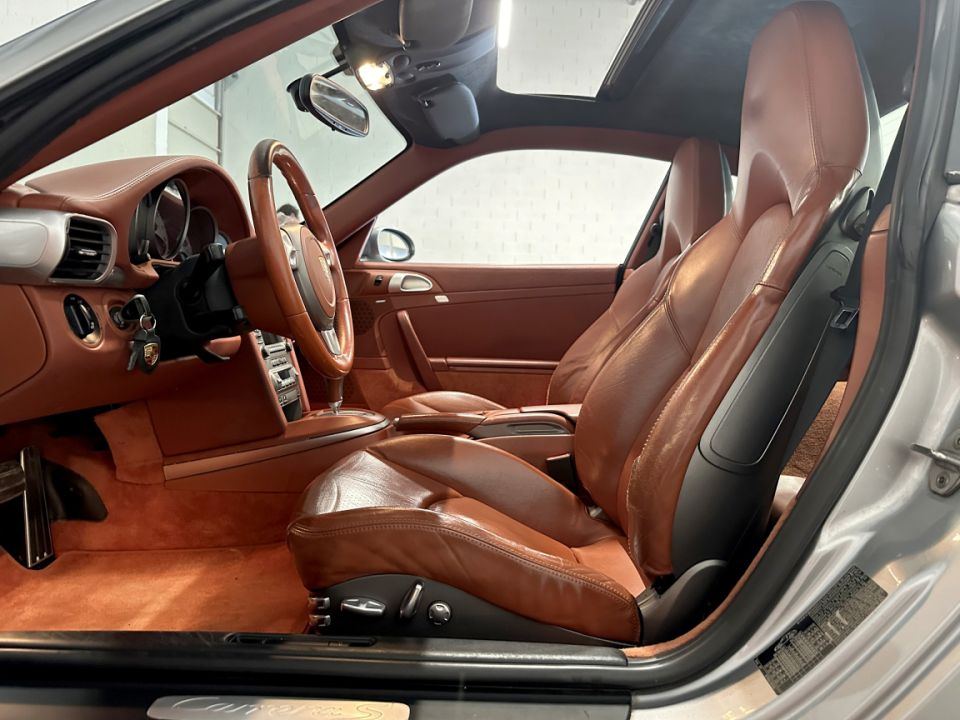 Porsche 911 Type 997 Carrera S Coupé 3.8 355ch Tiptronic – Élégance et puissance au quotidien - 44 990 € - image 5