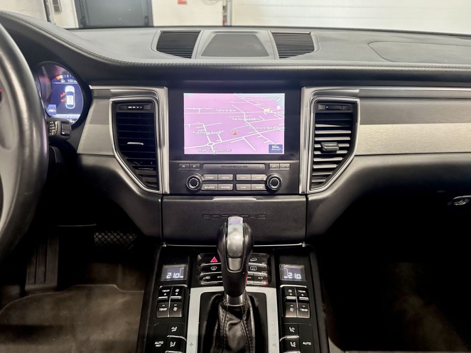 Porsche Macan Turbo V6 3.6 400ch PDK7 - Performance et Luxe en Un - 36 990 € - image 16