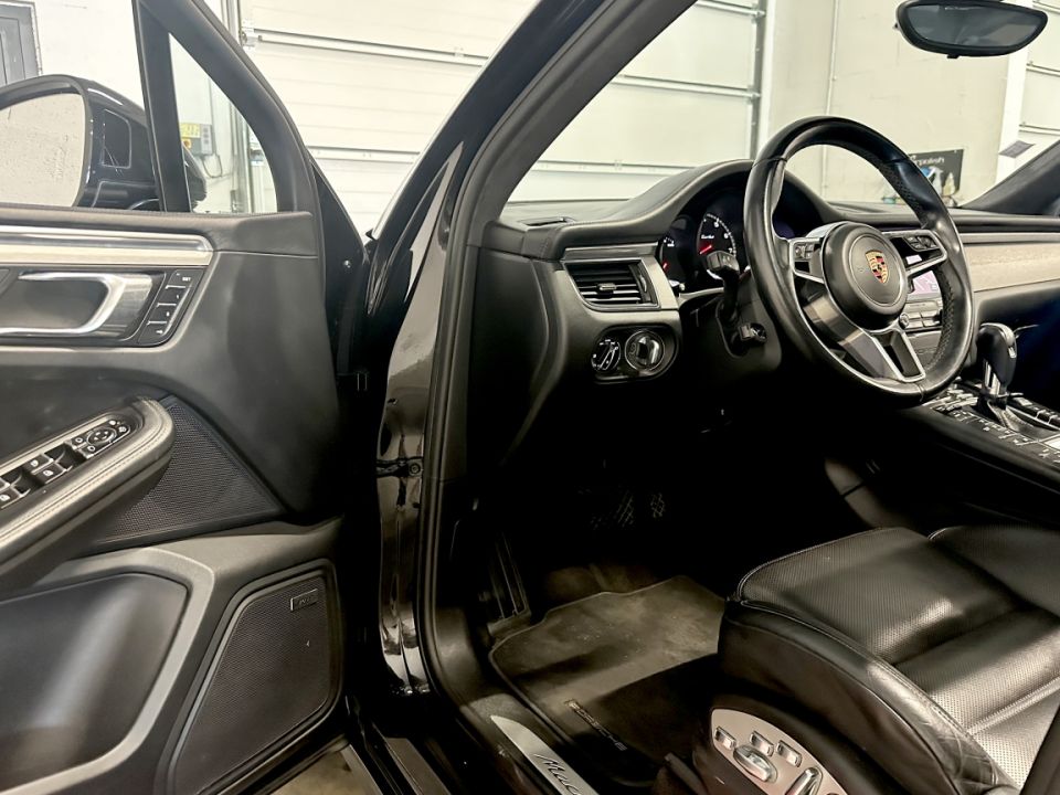 Porsche Macan Turbo V6 3.6 400ch PDK7 - Performance et Luxe en Un - 36 990 € - image 18