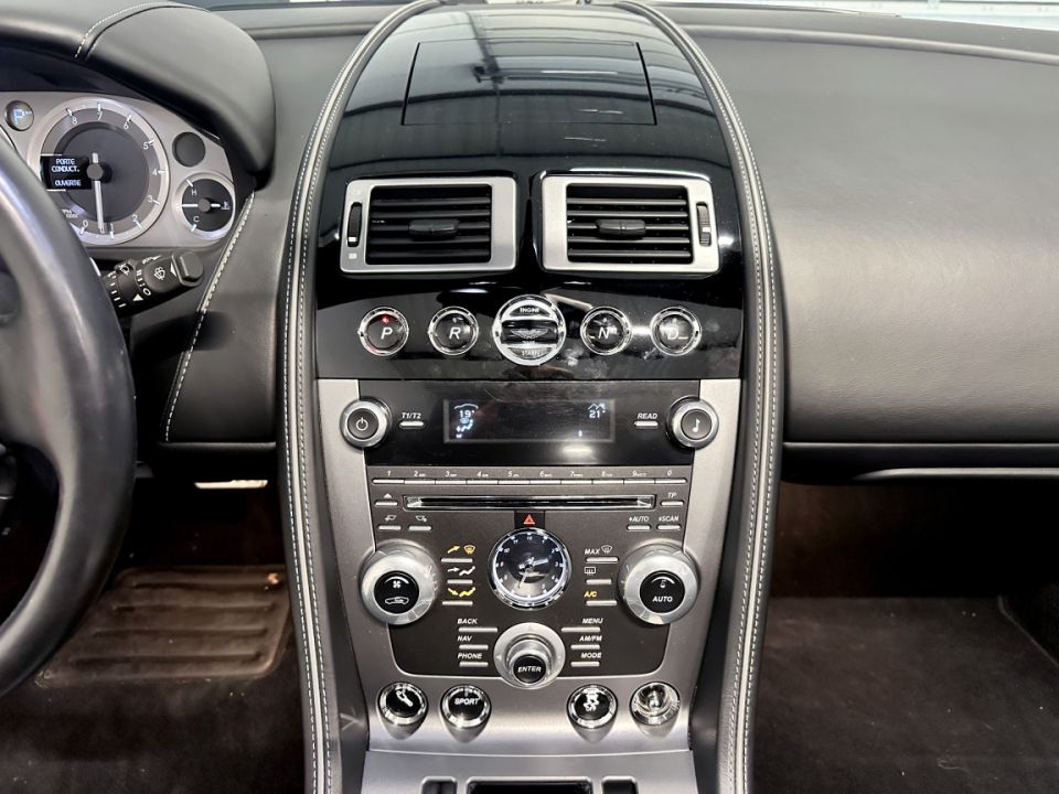 ASTON MARTIN DB9 Volante V12 6.0 517ch Touchtronic A – Cabriolet de luxe, performance et confort - 124 990 € - image 13