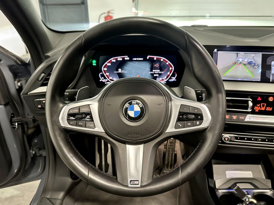 B.M.W. SERIE 1 M135i xDrive 306ch - Élégance et Puissance Réunies - 33 990 € - image 13