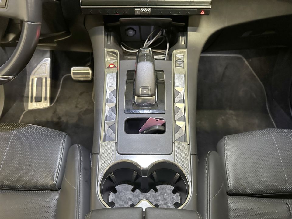 DS7 CROSSBACK 2.0 BlueHDi 180ch EAT8 Grand Chic – SUV élégant et performant - 24 990 € - image 22