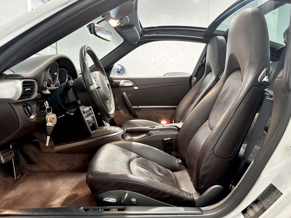 PORSCHE 911 Type 997.2 Targa 4S 3.8 385ch PDK7 - Le Hangar Bordelais - image 5