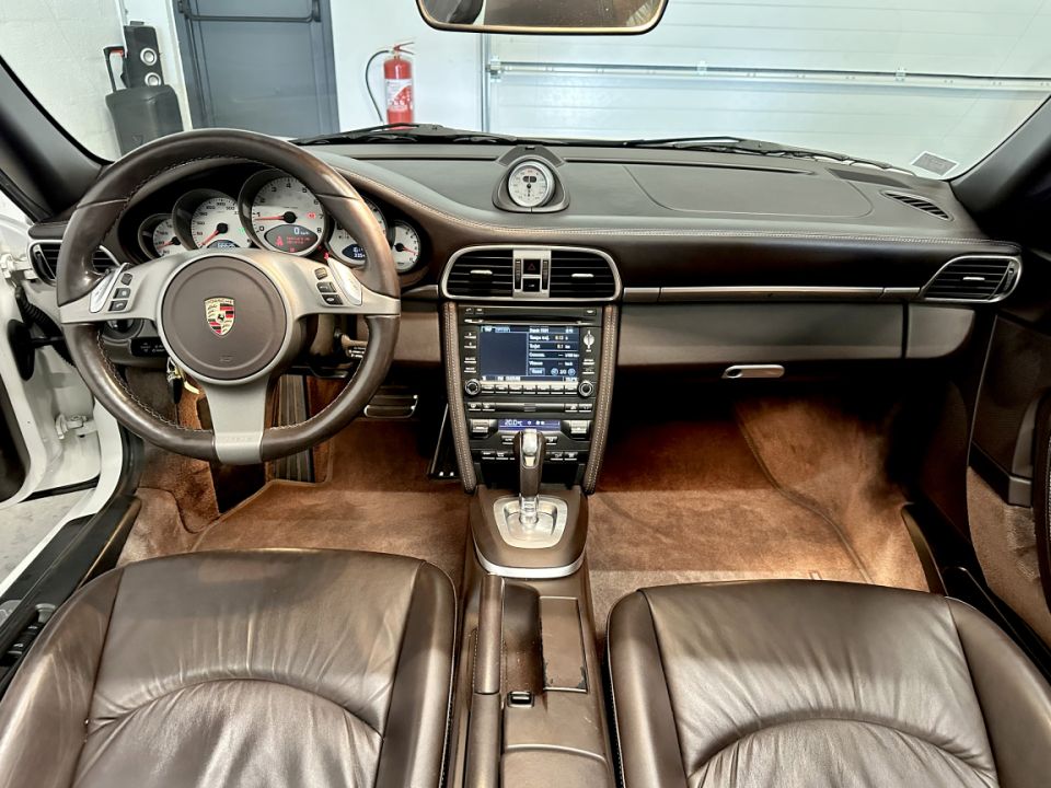 PORSCHE 911 Type 997.2 Targa 4S 3.8 385ch PDK7 - Le Hangar Bordelais - image 9