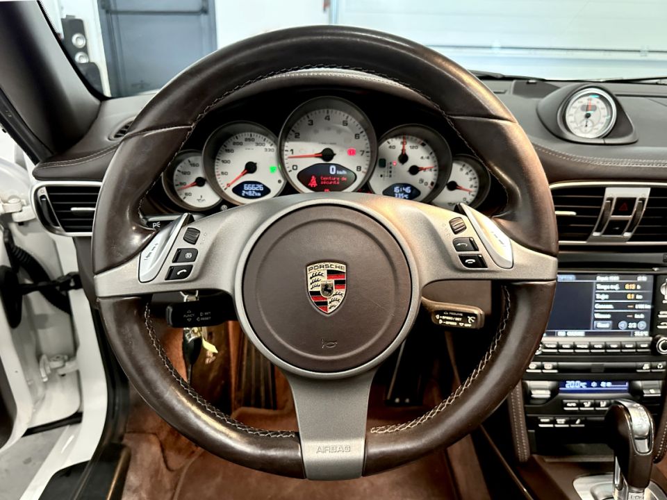 PORSCHE 911 Type 997.2 Targa 4S 3.8 385ch PDK7 - Le Hangar Bordelais - image 11