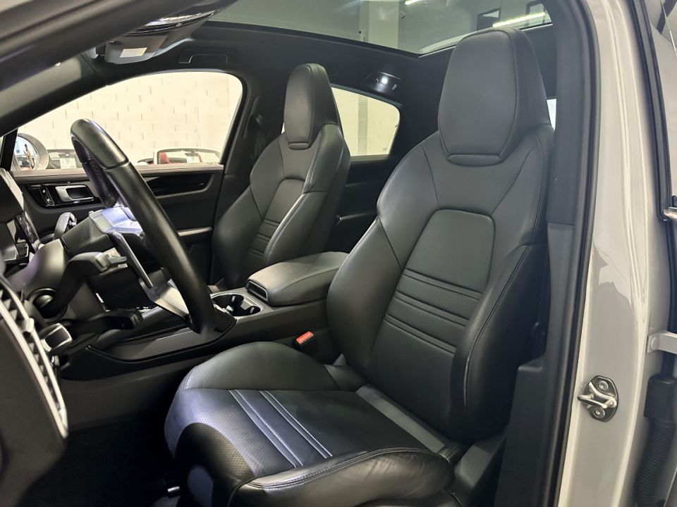 PORSCHE CAYENNE E-HYBRID Coupé V6 3.0 462ch Tiptronic8 S - Performance et élégance au rendez-vous - 87 990 € - image 3