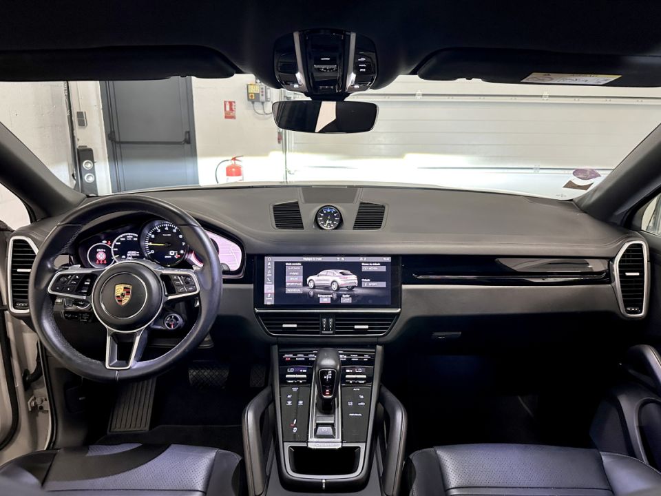 PORSCHE CAYENNE E-HYBRID Coupé V6 3.0 462ch Tiptronic8 S - Performance et élégance au rendez-vous - 87 990 € - image 11