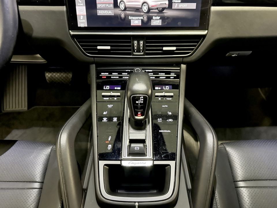 PORSCHE CAYENNE E-HYBRID Coupé V6 3.0 462ch Tiptronic8 S - Performance et élégance au rendez-vous - 87 990 € - image 21