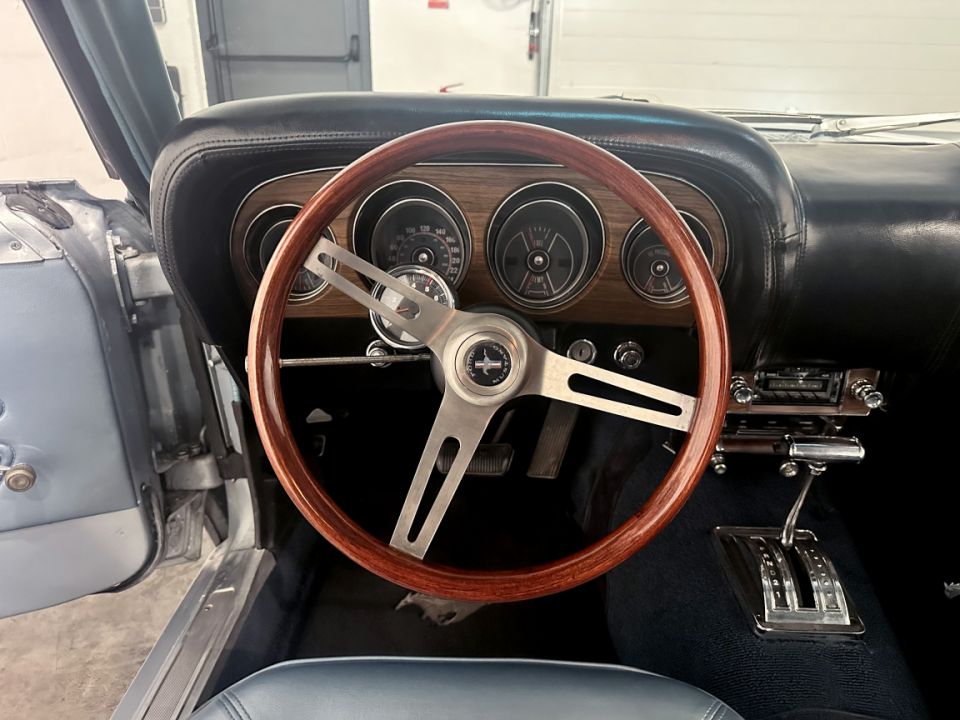 Ford Mustang Coupé 302 CI V8 4.9 210ch BVA3 - 1969 - 29 990 € - image 11