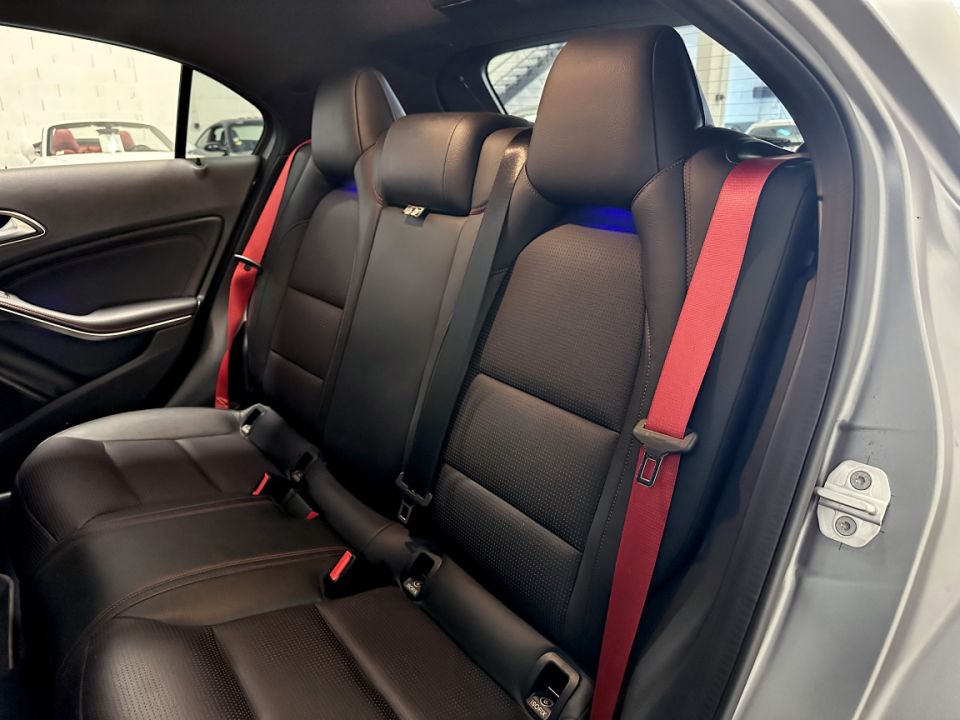 MERCEDES A45 AMG 4MATIC – Précision Allemande et Design Radical - 30 990 € - image 9