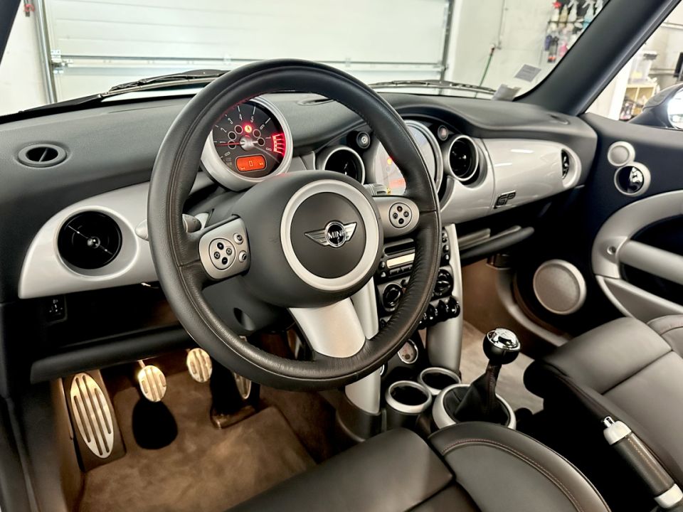 MINI Cooper S John Cooper Works GP1 R53 Edition 1.6 218ch BVM6 - Performance et Exclusivité - 34 990 € - image 1