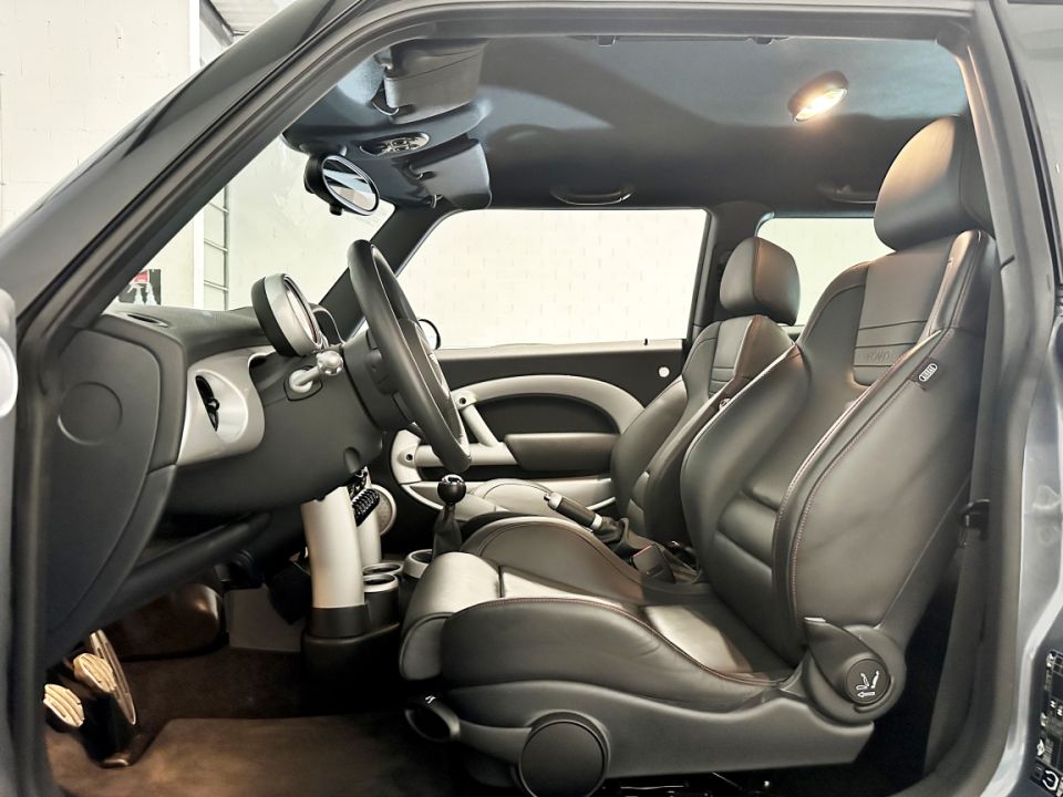 MINI Cooper S John Cooper Works GP1 R53 Edition 1.6 218ch BVM6 - Performance et Exclusivité - 34 990 € - image 5