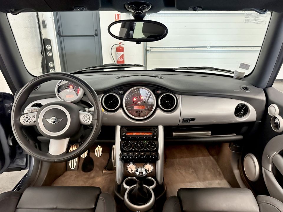 MINI Cooper S John Cooper Works GP1 R53 Edition 1.6 218ch BVM6 - Performance et Exclusivité - 34 990 € - image 7