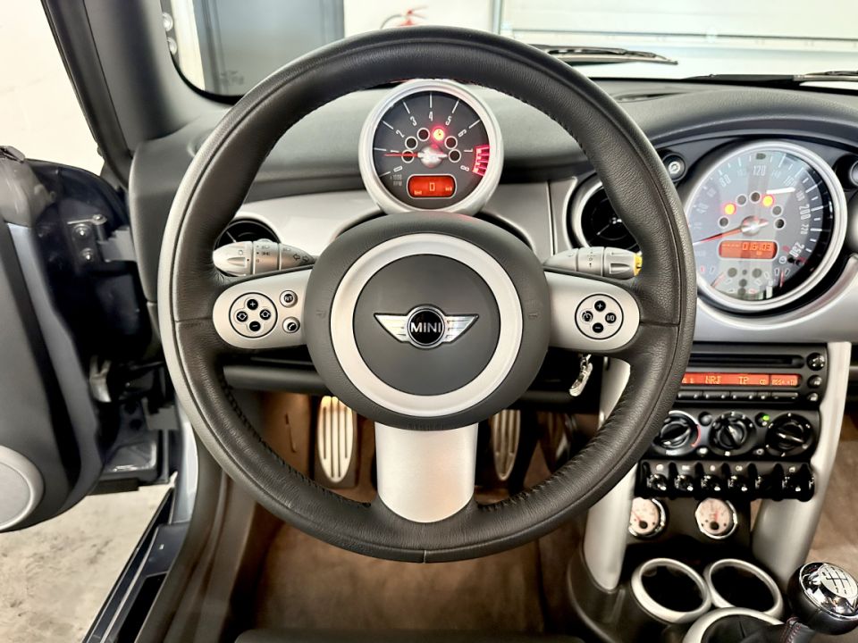 MINI Cooper S John Cooper Works GP1 R53 Edition 1.6 218ch BVM6 - Performance et Exclusivité - 34 990 € - image 9