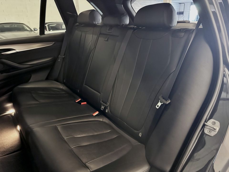 B.M.W. X5 xDrive30d 3.0 258ch BVA8 Exclusive - Le Hangar Bordelais - image 9