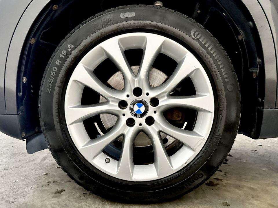 B.M.W. X5 xDrive30d 3.0 258ch BVA8 Exclusive - Le Hangar Bordelais - image 15