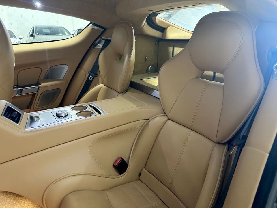 Aston Martin Rapide V12 5.9 477ch Touchtronic6 - Performance et Luxe au Rendez-vous - 69 990 € - image 9