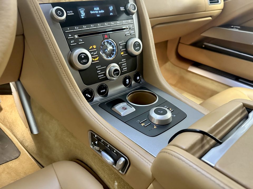 Aston Martin Rapide V12 5.9 477ch Touchtronic6 - Performance et Luxe au Rendez-vous - 69 990 € - image 17