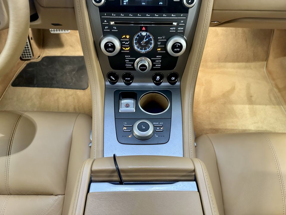 Aston Martin Rapide V12 5.9 477ch Touchtronic6 - Performance et Luxe au Rendez-vous - 69 990 € - image 21