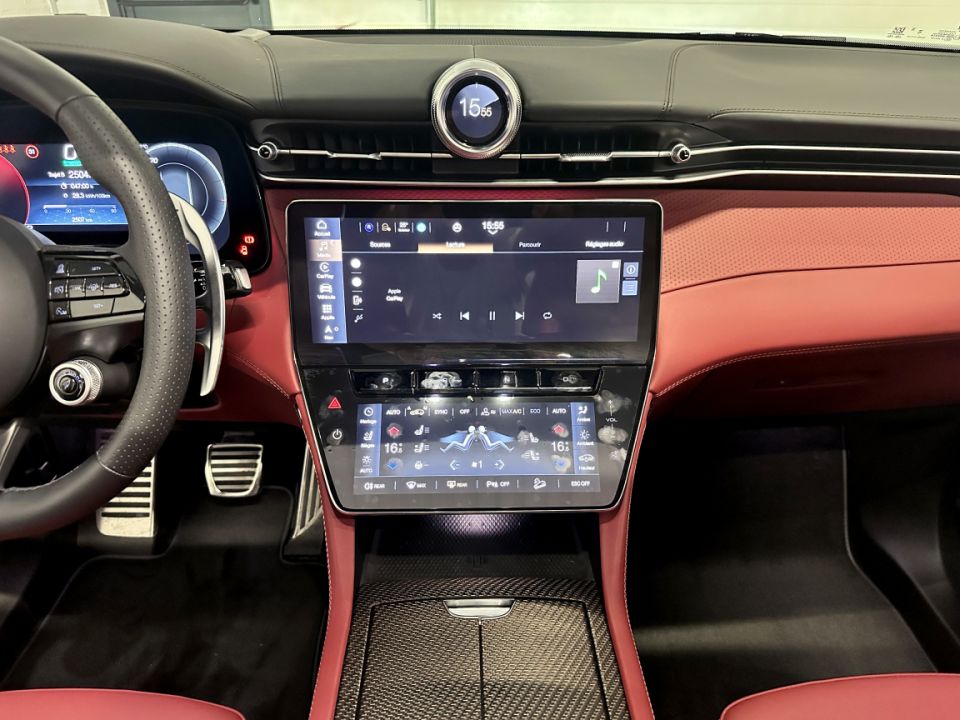 MASERATI GRECALE 410 kW 105 kWh AWD Folgore 557 ch BVA - Design raffiné et technologies avancées - 94 990 € - image 16