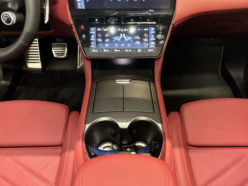 MASERATI GRECALE 410 kW 105 kWh AWD Folgore 557 ch BVA - Design raffiné et technologies avancées - 94 990 € - image 21