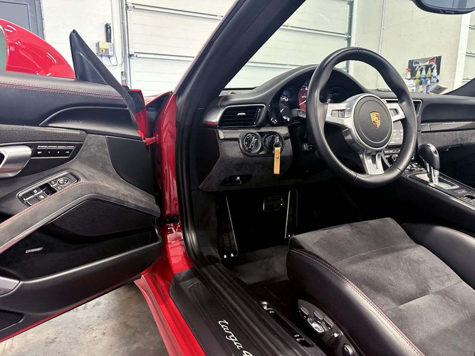 PORSCHE 911 Type 991 Targa 4 GTS 3.8 430ch PDK7 – Performances et élégance au sommet - 147 990 € - image 17