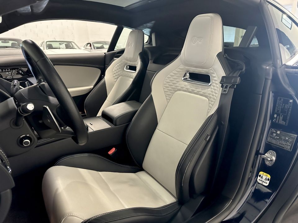 Jaguar F-TYPE R Coupé V8 Compresseur 5.0 575ch BVA8 - Performance et Raffinement - 109 990 € - image 3