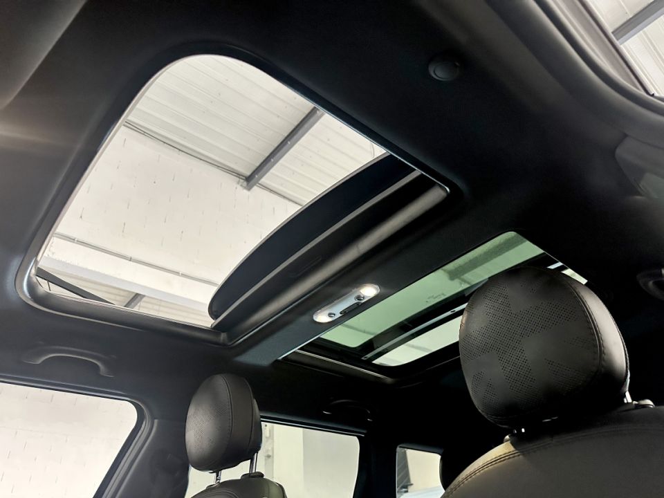 MINI Clubman F54 LCI John Cooper Works 2.0 306ch BVA8 ALL4 - Rebel Green métallisée - 29 990 € - image 18