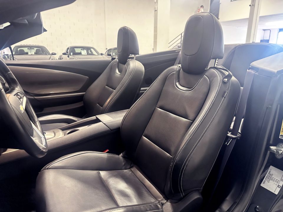 Chevrolet Camaro Cabriolet V8 6.2 405ch BVA6 - Élégance et performance - 34 990 € - image 3