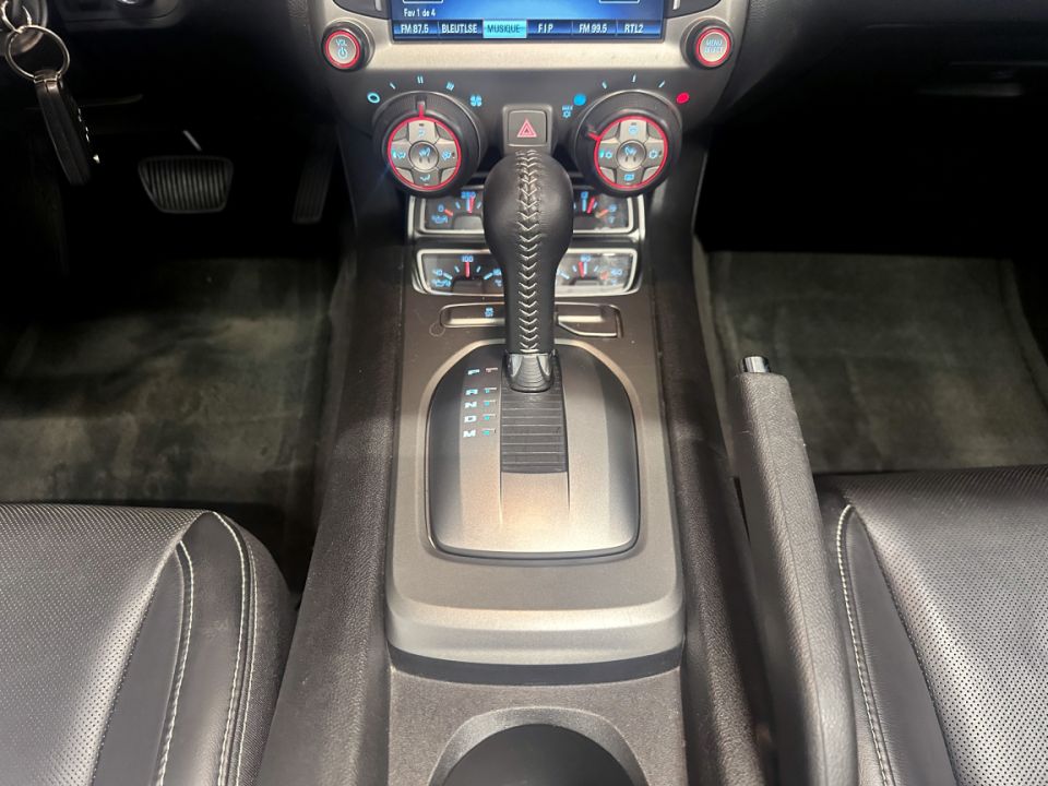 Chevrolet Camaro Cabriolet V8 6.2 405ch BVA6 - Élégance et performance - 34 990 € - image 19