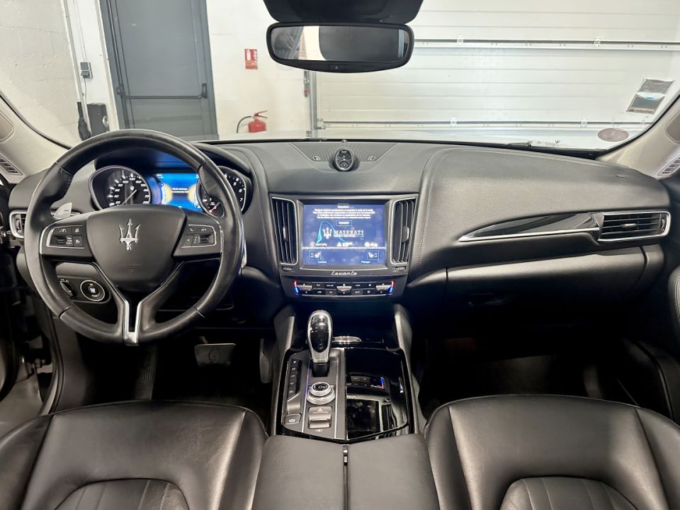 Maserati Levante S Q4 V6 3.0 430ch Bi-Turbo BVA8 - Luxe et Performance - 41 990 € - image 11