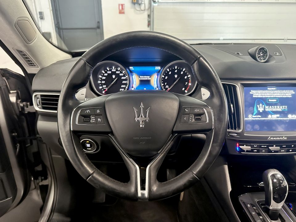 Maserati Levante S Q4 V6 3.0 430ch Bi-Turbo BVA8 - Luxe et Performance - 41 990 € - image 13